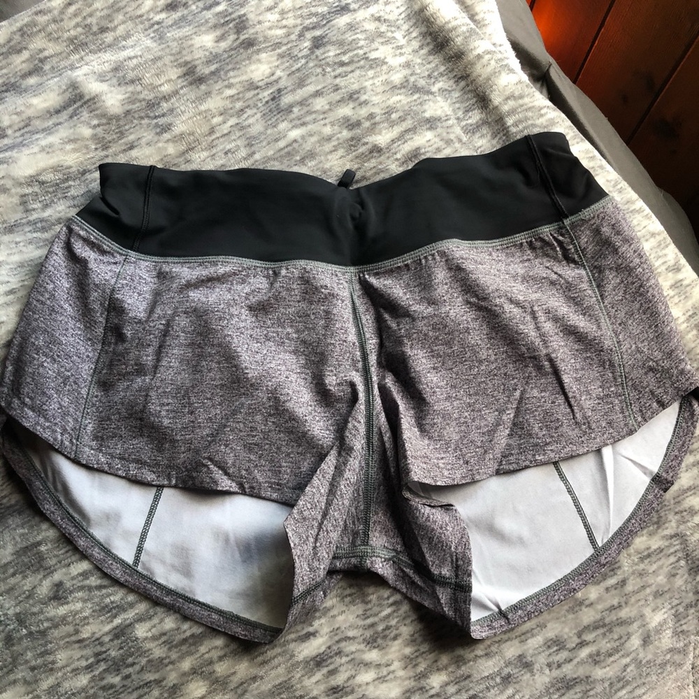 NWOT Lululemon Speed Up Liner-less Shorts 2.5”